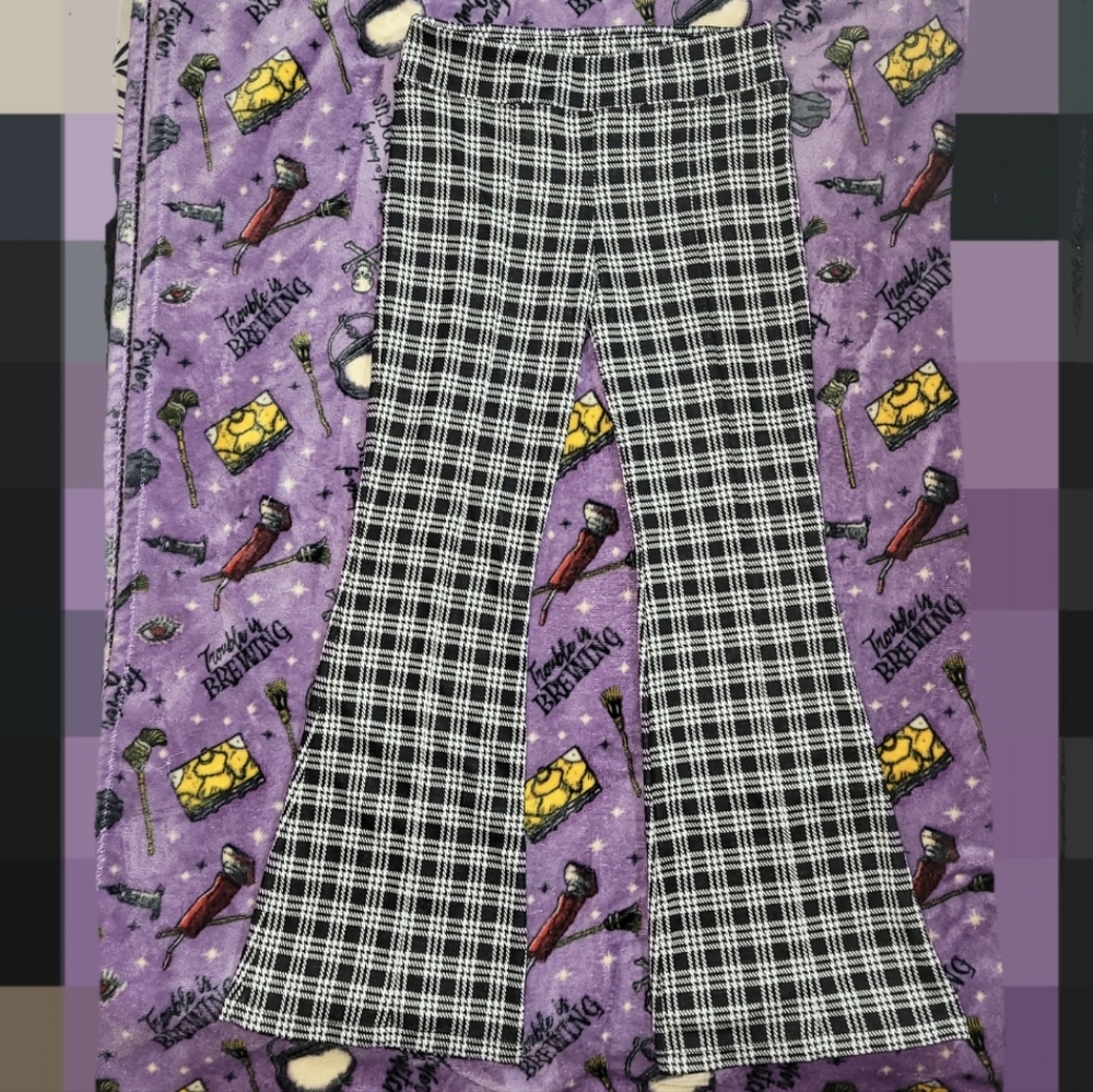 XL flared pants